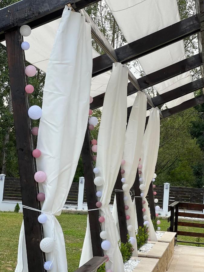 Casa Cu Flori Maramures บายามาเร ภายนอก รูปภาพ