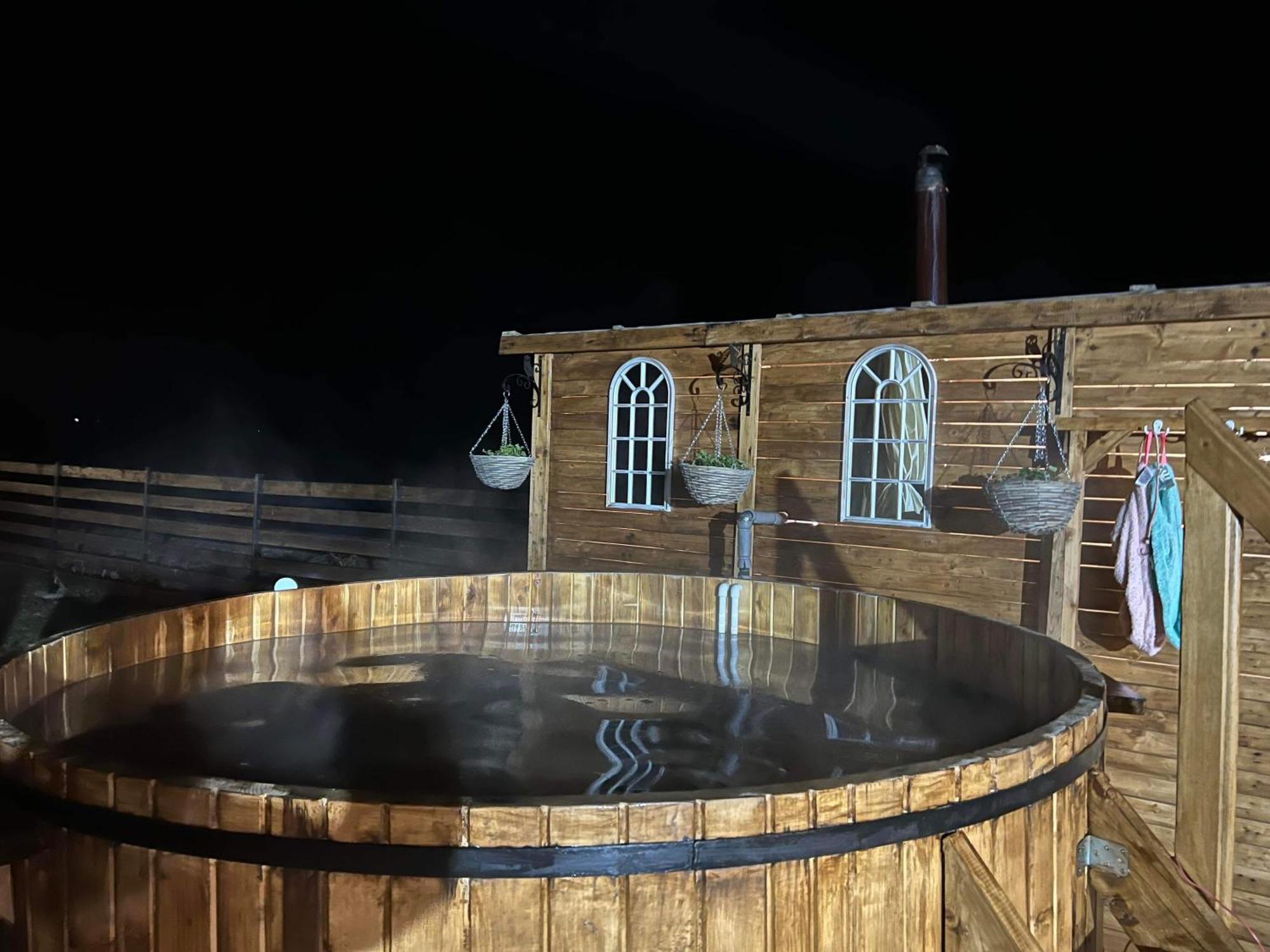 Casa Cu Flori Maramures บายามาเร ภายนอก รูปภาพ